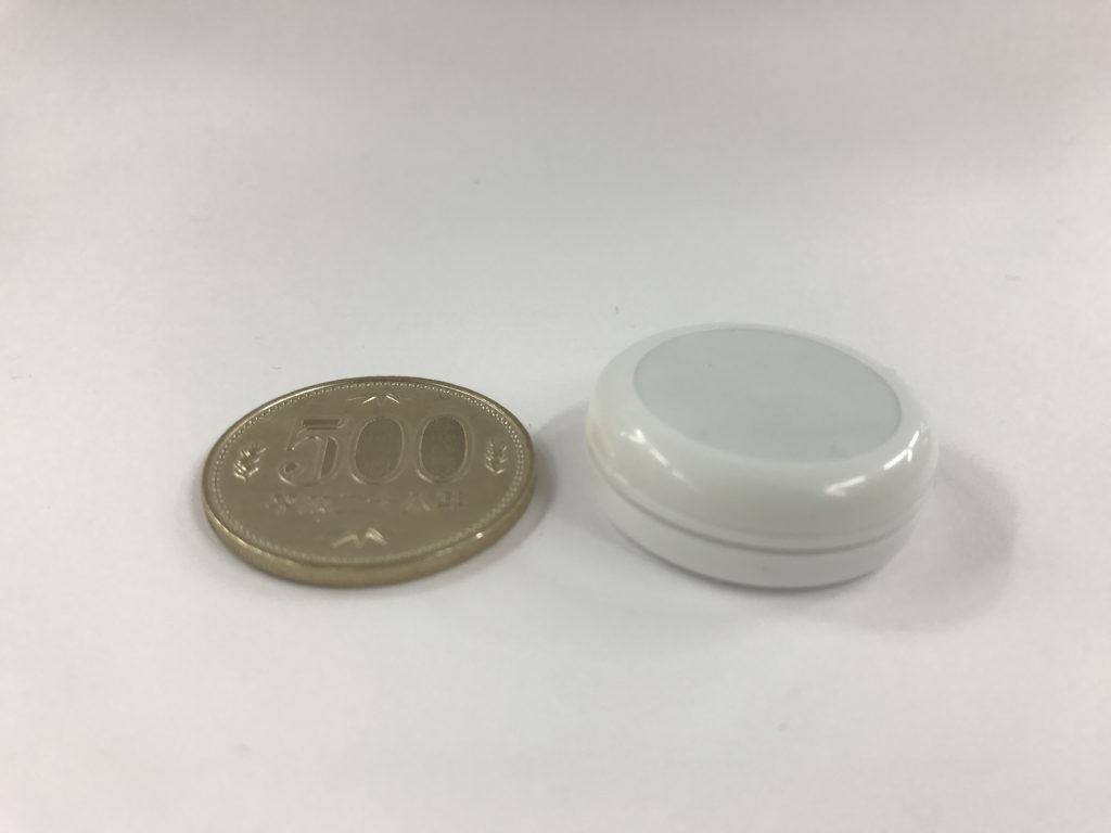 Beacon-02(Micro Beacon)と500円玉の比較2