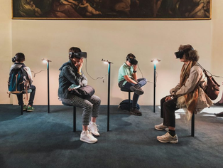 VR研修が進まない“現場の本音”